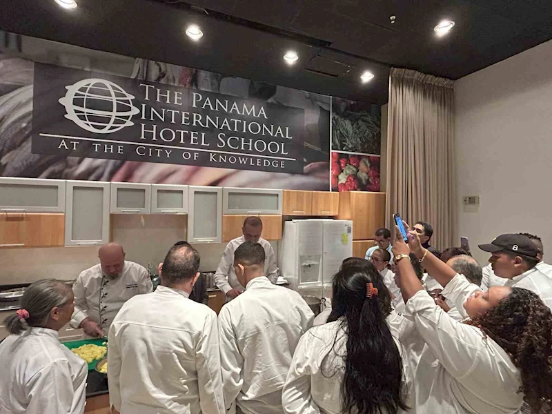 Panamalılar en çok yoğurtlu patates, bulgur pilavı ve kuru dolmayı sevdi
