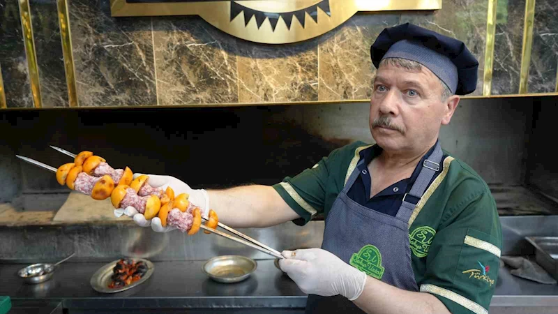 Sadece ilkbaharda bulunan kebap: Yenidünya kebabı
