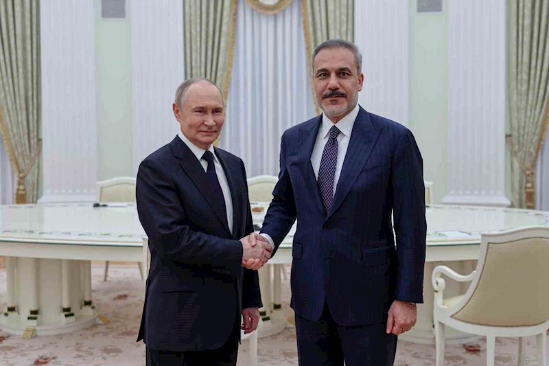 Dışişleri Bakanı Fidan, Rusya Devlet Başkanı Putin ile bir araya geldi

