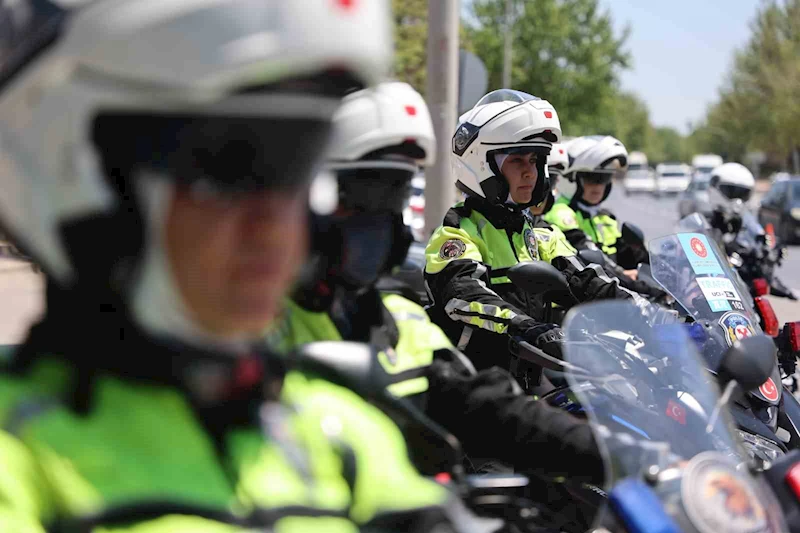 Konya’nın ilk kadın şahin polisleri görevde
