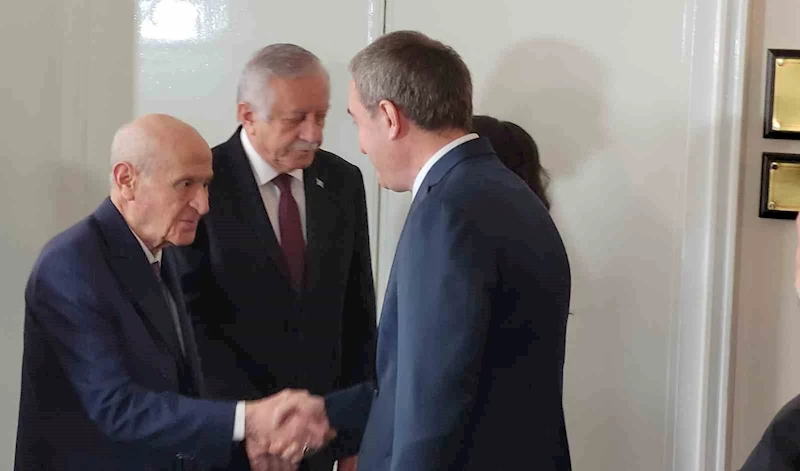 MHP Lideri Bahçeli, DEM Parti heyeti ile görüştü

