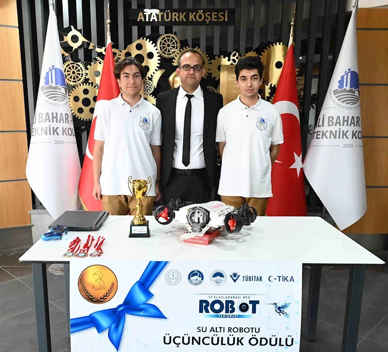 Antalya OSB’li öğrencilerden uluslararası başarı
