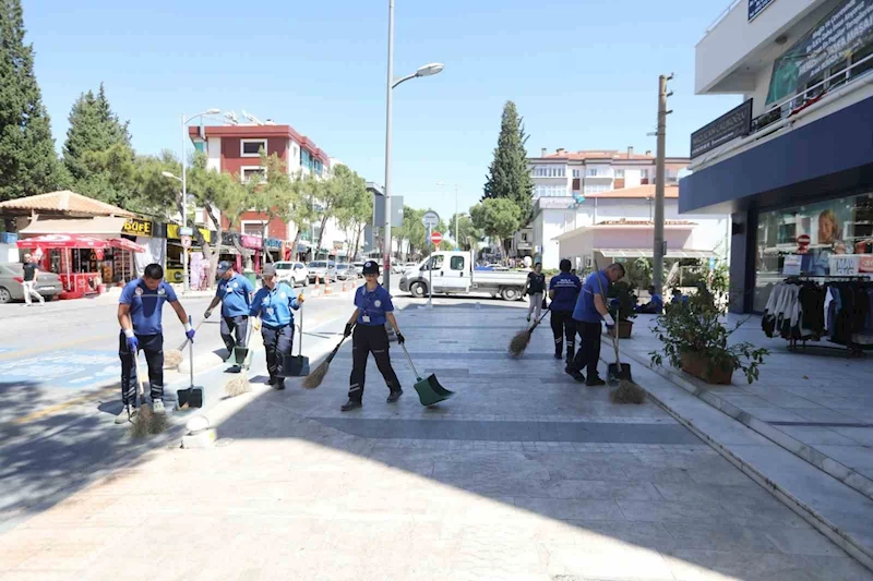 Muğla Büyükşehir Belediyesi’nden 13 ilçede temizlik seferberliği
