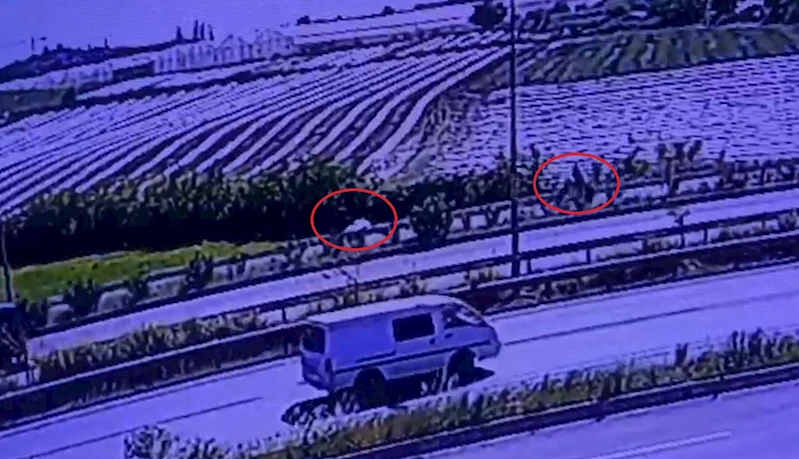 Motosikletlerin çarpıştığı kaza kamerada
