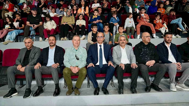 Cambaz Mithat ‘Yetenek Sirkiniz’ gösterisi renkli ve heyecanlı anlara sahne oldu
