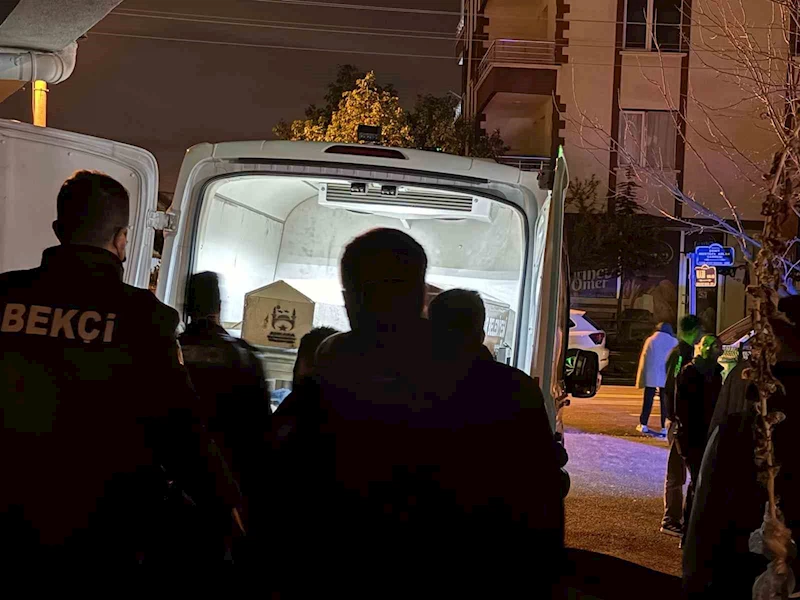Komşusunu vurup intihar etti
