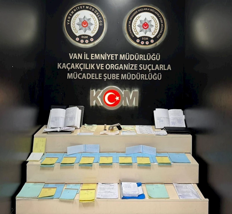19 emekliyi dolandıran 9 şüpheli yakalandı
