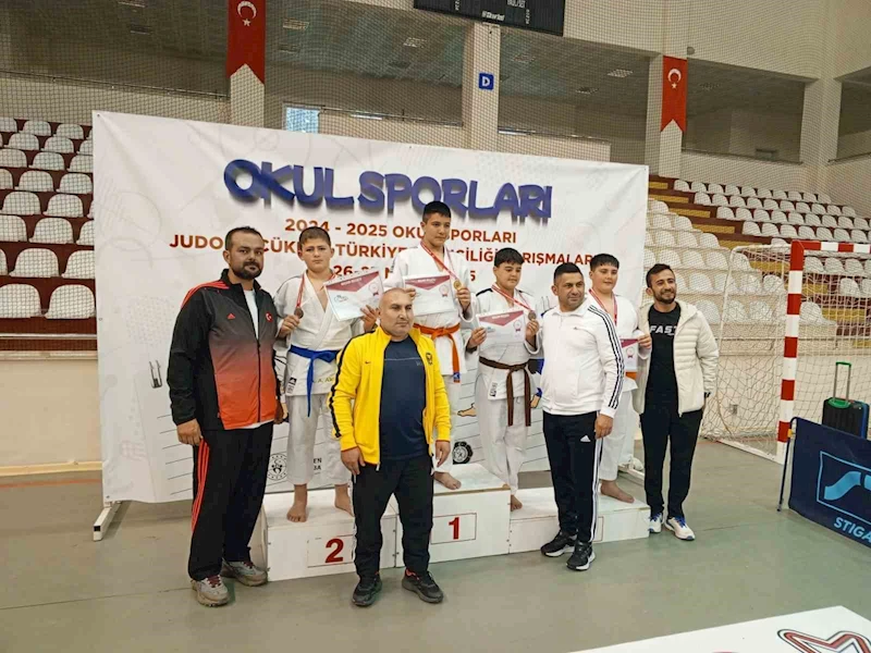 Aybars Ali Akpınar, Türkiye Judo Şampiyonası’nda ikinci oldu
