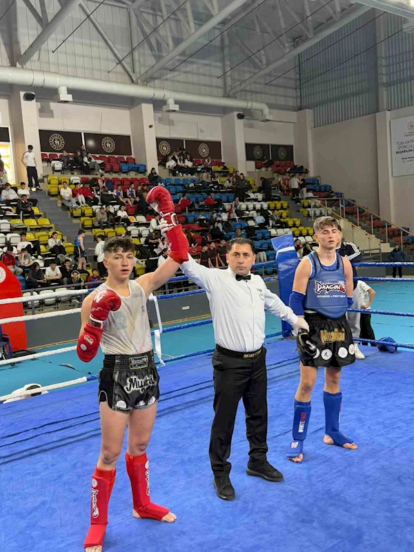 Muay Thai sporcularından Türkiye Şampiyonası’nda 7 madalya
