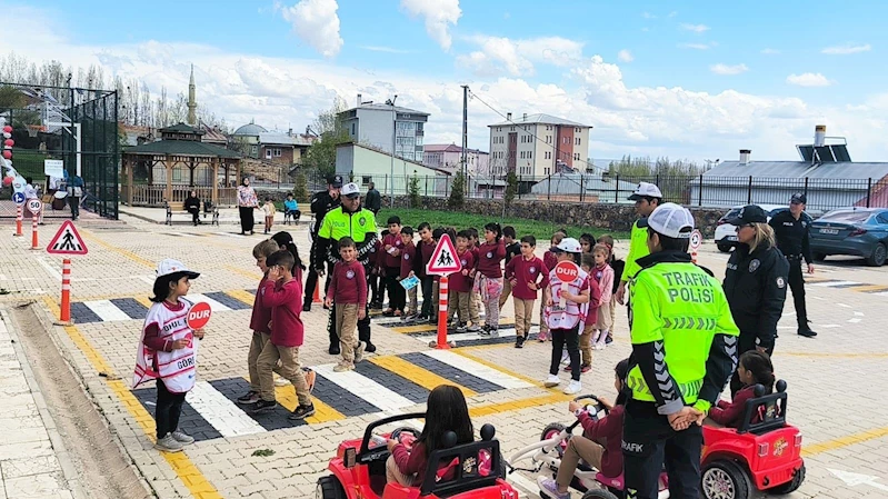 Aydıntepe’de Trafik Haftası nedeniyle etkinlik düzenlendi
