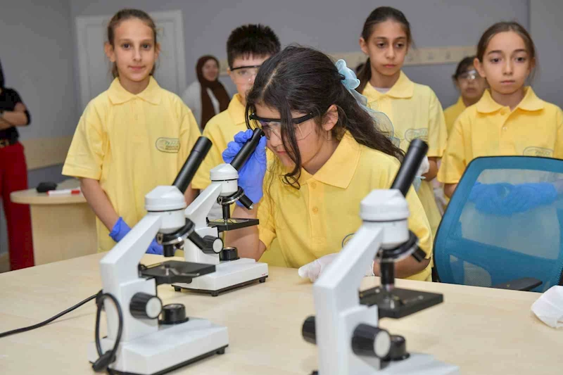 Esenyurt’ta Hayal Fabrikası Çocuk Atölyeleri başladı
