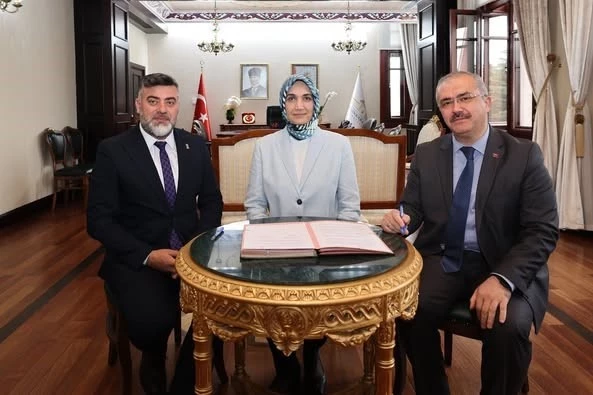 Evlenecek çiftlere kuaför ve berber desteği
