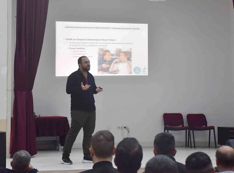 Aliağa’da, psikologlardan hükümlü ve tutuklulara seminer
