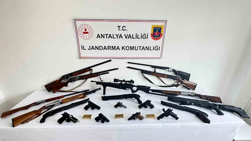 Alanya’da silah kaçakçılarına eş zamanlı operasyon
