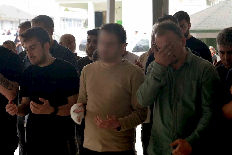 Boşandığı karısını öldürdü, 