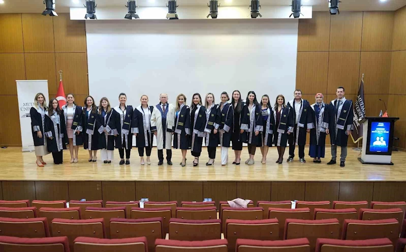 Mudanya Üniversitesi’nde öğrenciler beyaz önlükleriyle mesleğe ilk adımını attı
