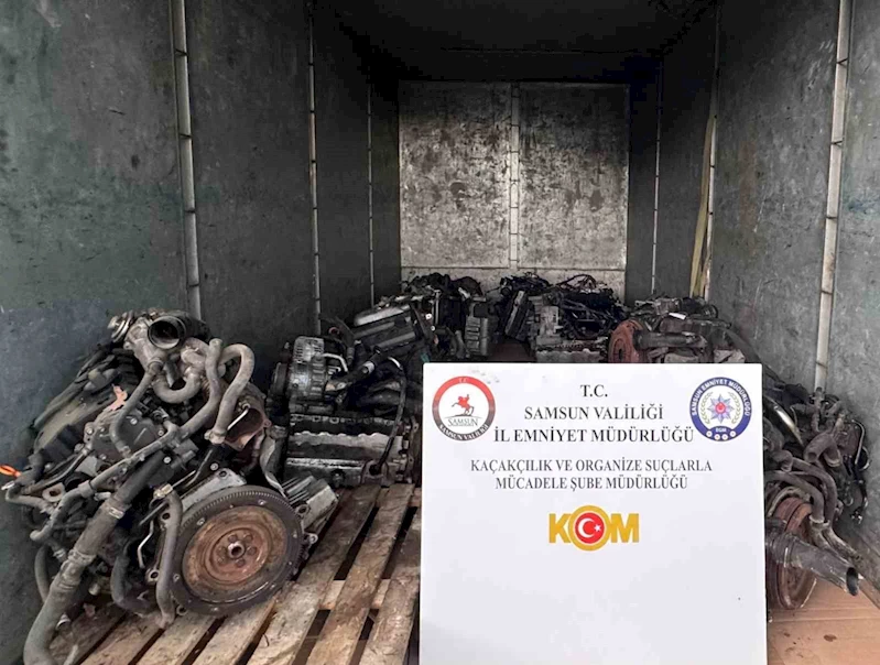 Samsun’da 13 adet gümrük kaçağı lüks araç motoru ele geçirildi
