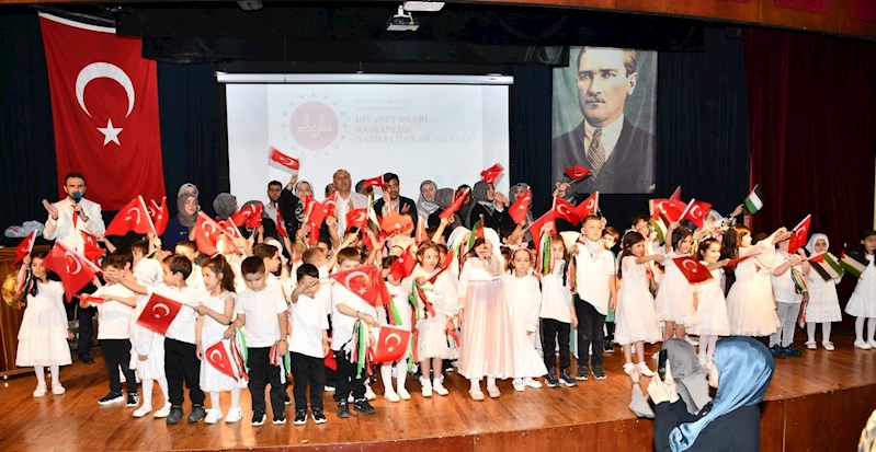 Nazilli’de miniklerden yıl sonu programı
