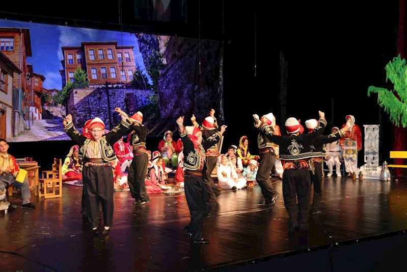Öğrencilerden sanat dolu gece
