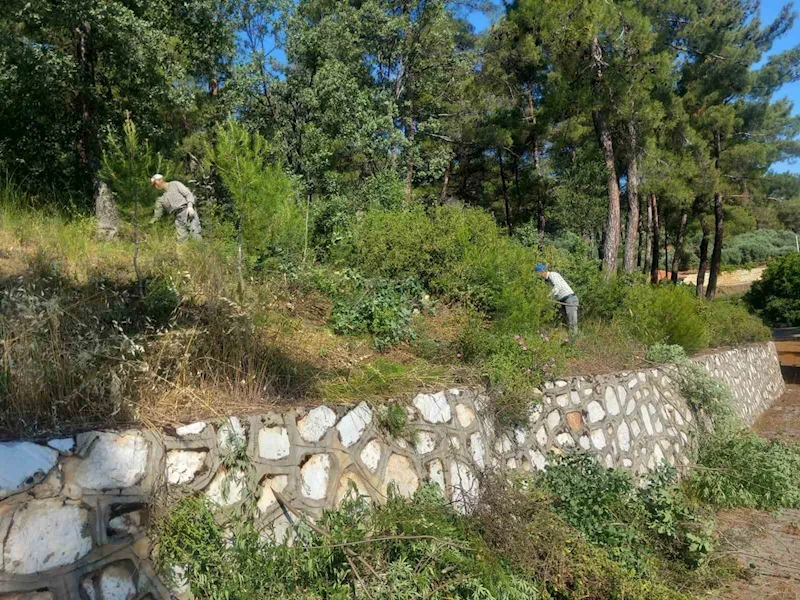 Karacasu Belediyesi’nden Dedebağ’da temizlik çalışması
