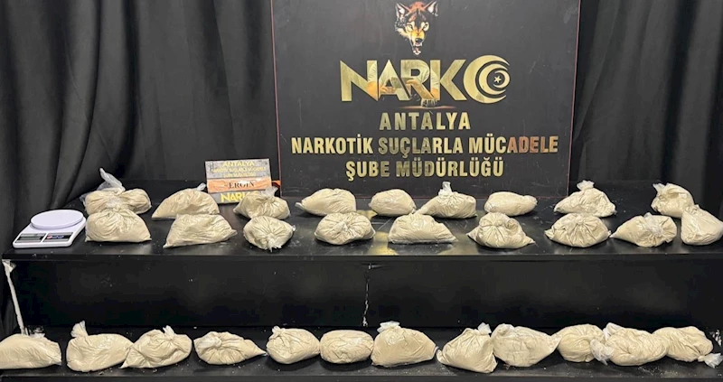 Antalya’da 15 kilogram eroin ele geçirildi
