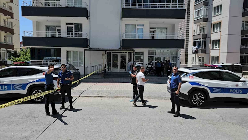 Çocukların kavgasına aileler de dahil oldu: 5’i bıçakla 6 yaralı
