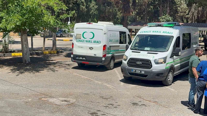 Kazada hayatını kaybeden 2 gencin cenazesi yakınlarına teslim edildi
