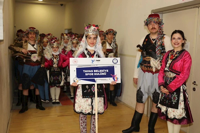 Halk oyunlarında 3 dalın şampiyonu Tavas Belediyesi Spor Kulübü oldu
