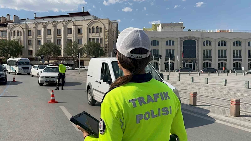 Konya’da trafik ekiplerinden YKS tedbirleri
