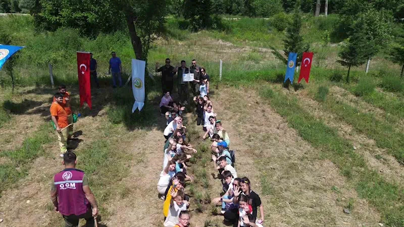 Çocuklara doğa sevgisi aşılayan etkinlik; 