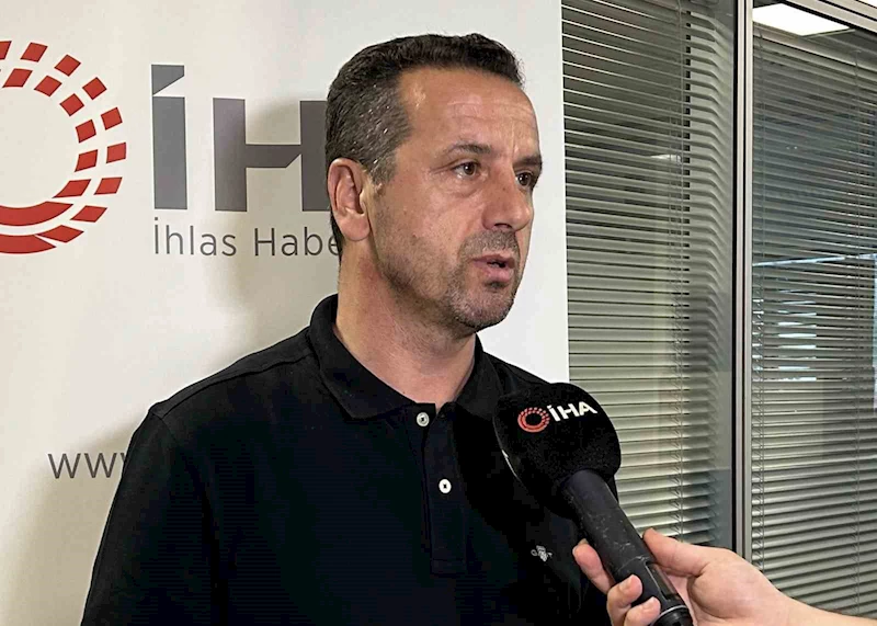 Saffet Akyüz: 