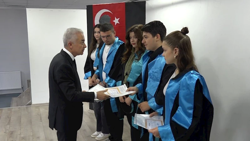Kırklareli’nde karne heyecanı: 52 bin 152 öğrenci karne aldı
