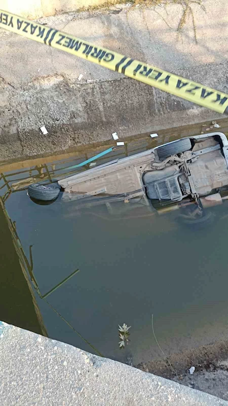 Antalya’da otomobil su kanalına düştü: 1 ölü

