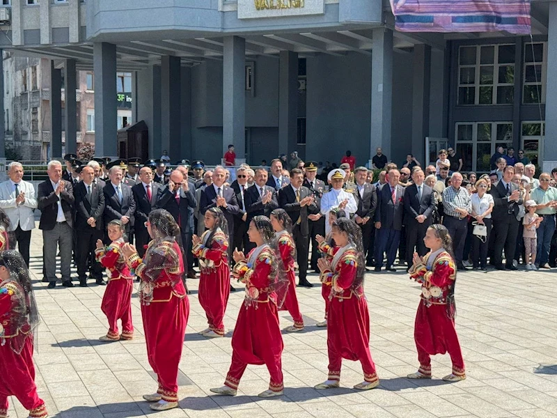 Zonguldak’ın düşman işgalinden kurtuluşunun 104. yılı törenle kutlandı

