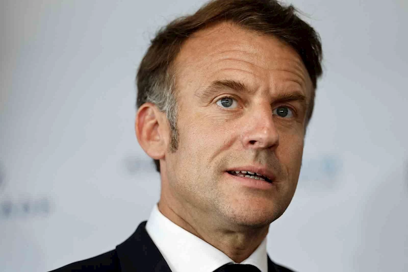Macron: 