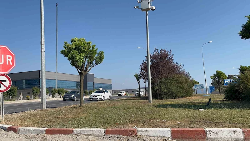 Sürücüler OSB kavşağına trafik ışığı istiyor
