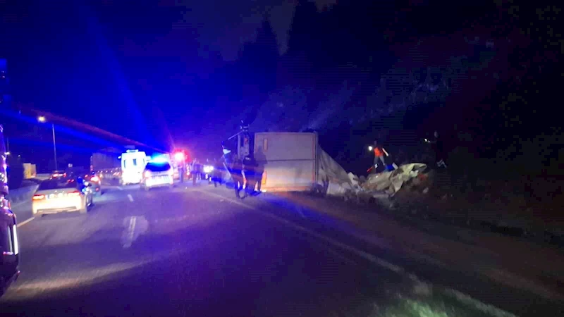 Bozüyük’te çekici devrildi: 1 ölü, 1 yaralı
