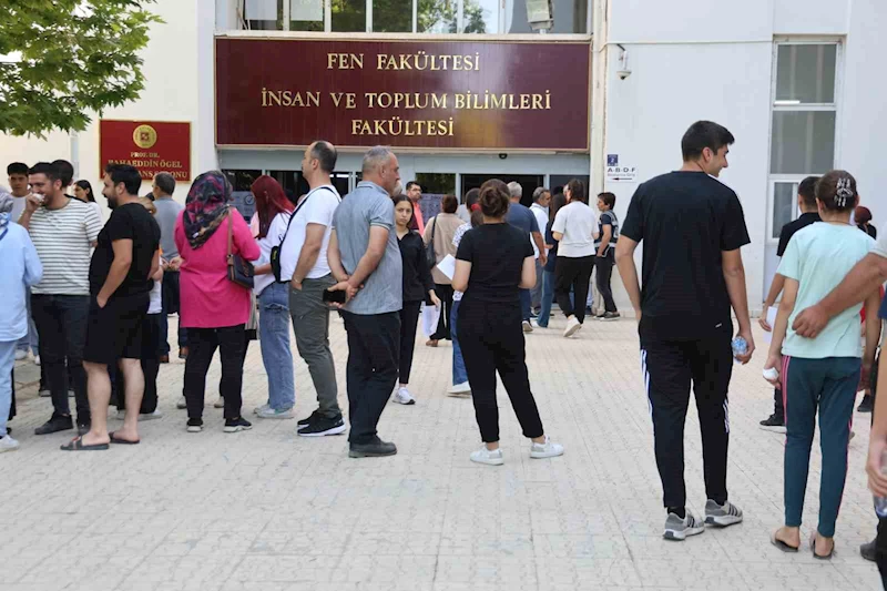 Elazığ’da YKS heyecanı devam ediyor
