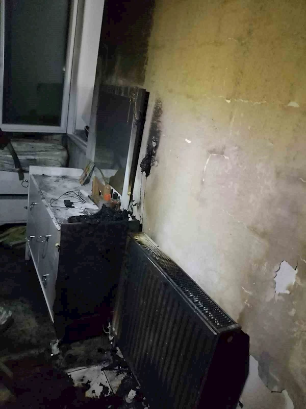 Alevlere teslim olan ev kullanılamaz hale geldi
