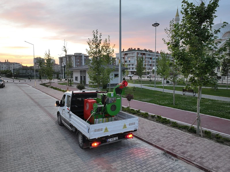 Karatay Belediyesi’nden bayram öncesi ilaçlama mesaisi
