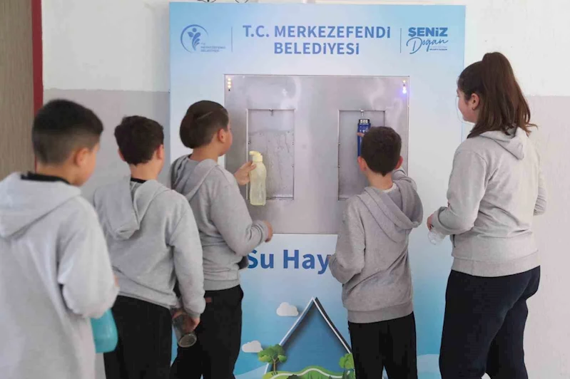 Merkezefendi Belediyesi 15 okula 30 steril içme suyu ünitesi yerleştirdi
