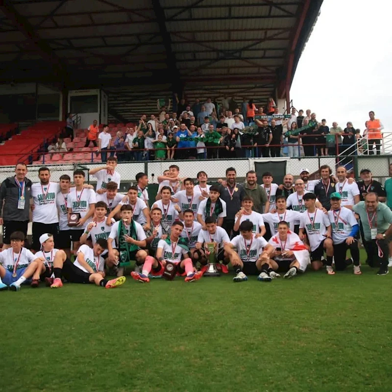 Kocaelispor U19 takımına şampiyonluk primleri ödendi
