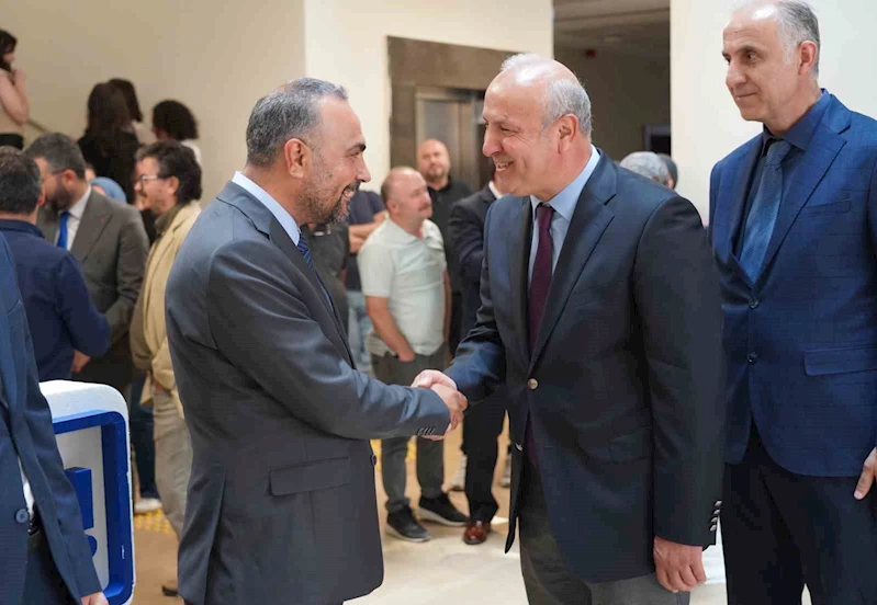 BARÜ ailesi bayramlaşma töreninde buluştu
