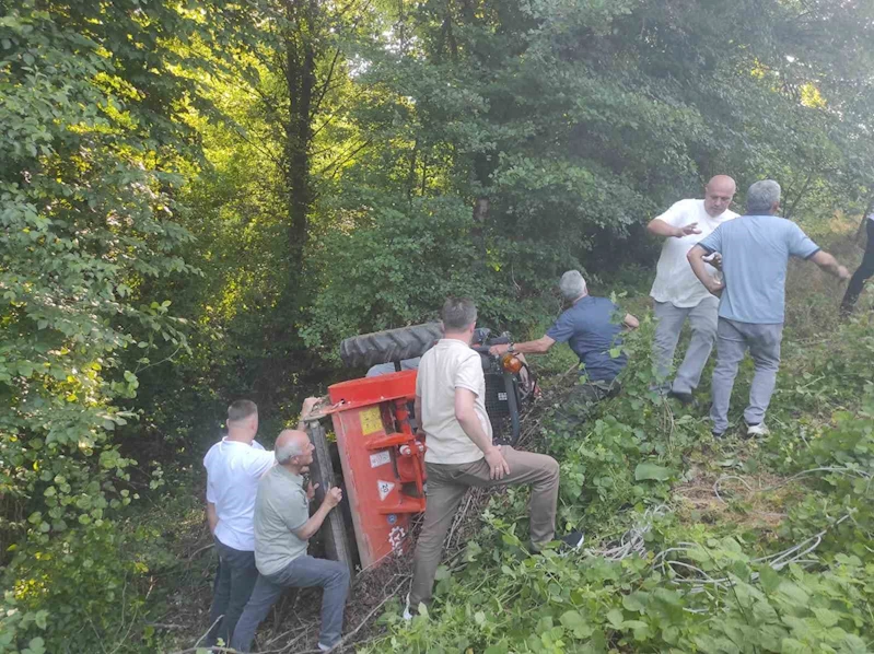 Kontrolden çıkan traktör devrildi: 1 yaralı
