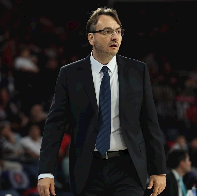 Aliağa Petkimspor’un başantrenörü Özhan Çıvgın oldu
