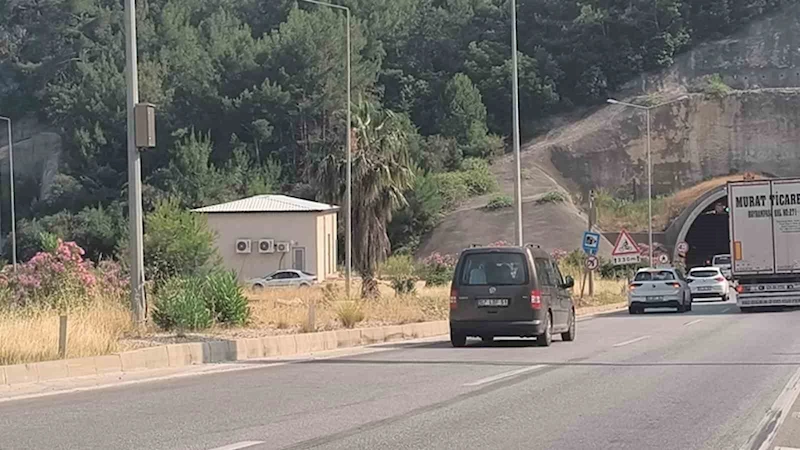 Antalya’da Kemer yolunda feci kaza: 2 ölü, 4 yaralı