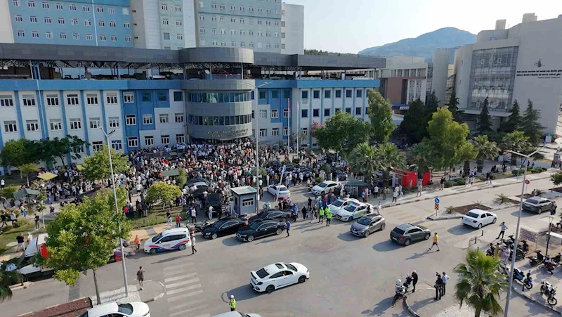 Manisa Büyükşehir Belediye Başkanı Ferdi Zeyrek hayatını kaybetti
