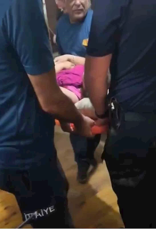 Iğdır’da dehşet: Kadın 2. kattan atıldı, zanlı firarda
