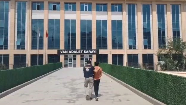 Van’da 2 organizatör tutuklandı
