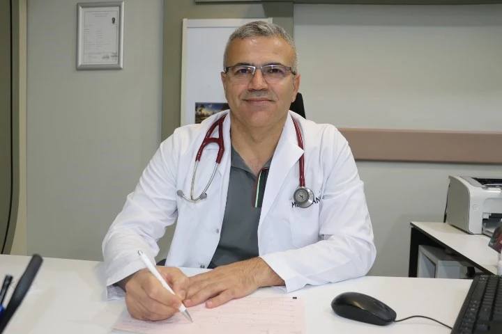 Enerji içecekleri, ritim bozukluğuna neden olup kalp krizini tetikliyor
